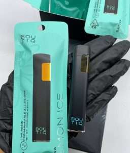 Boutiq 1g Black Runtz Live Resin Disposable