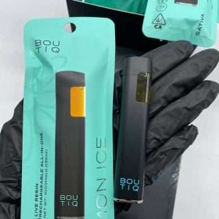 Boutiq 1g Black Runtz Live Resin Disposable